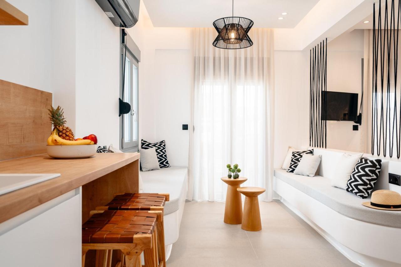 Elvirtus Suites Naxos City Exterior photo