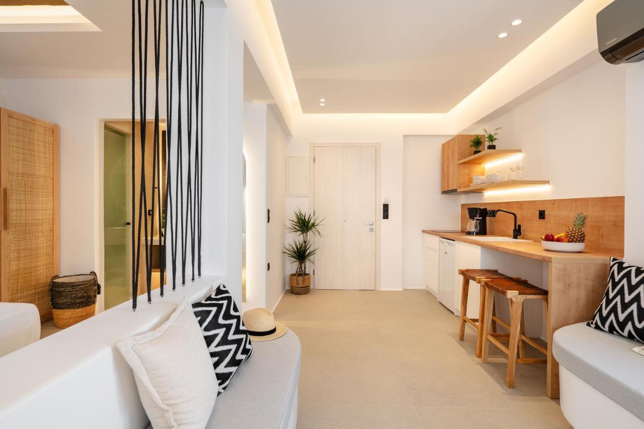 Elvirtus Suites Naxos City Exterior photo