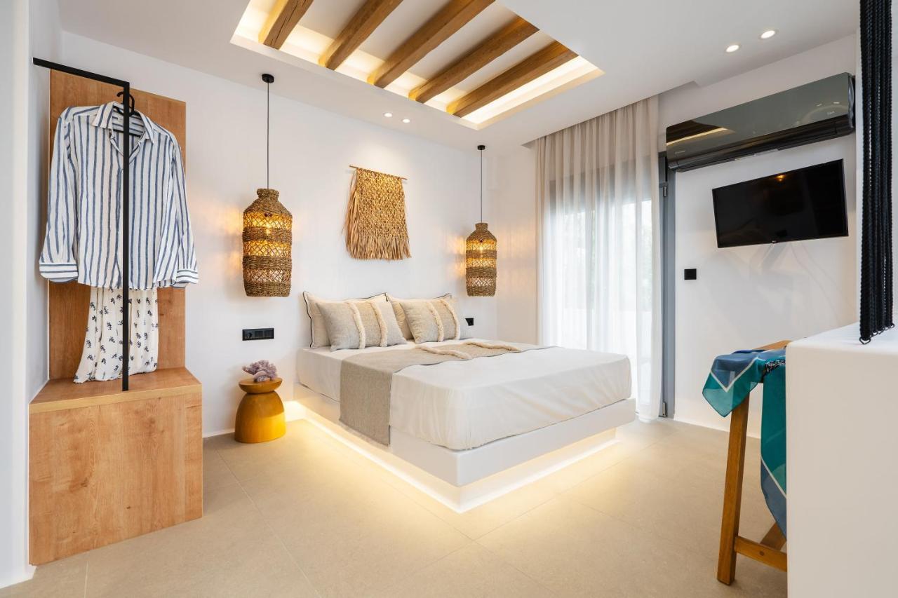 Elvirtus Suites Naxos City Exterior photo