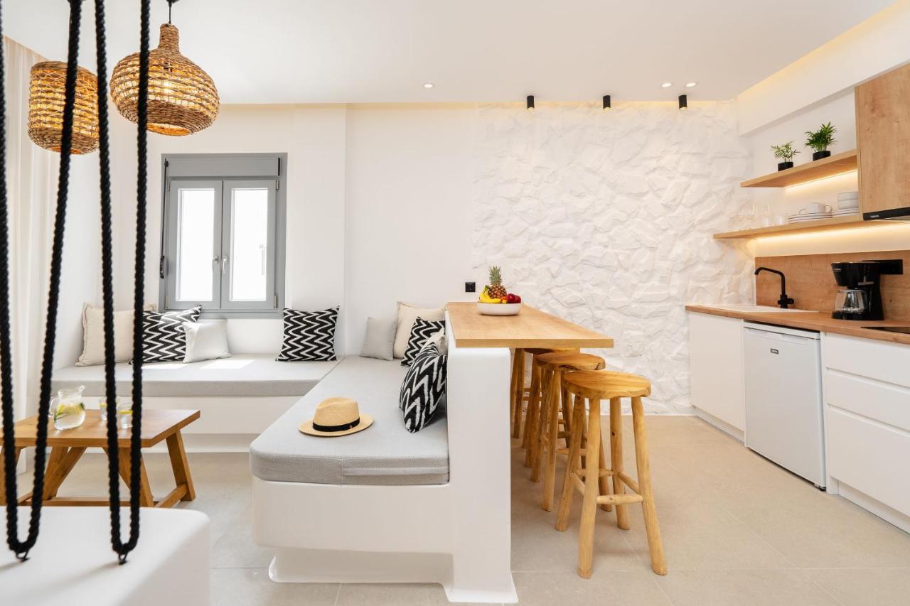 Elvirtus Suites Naxos City Exterior photo