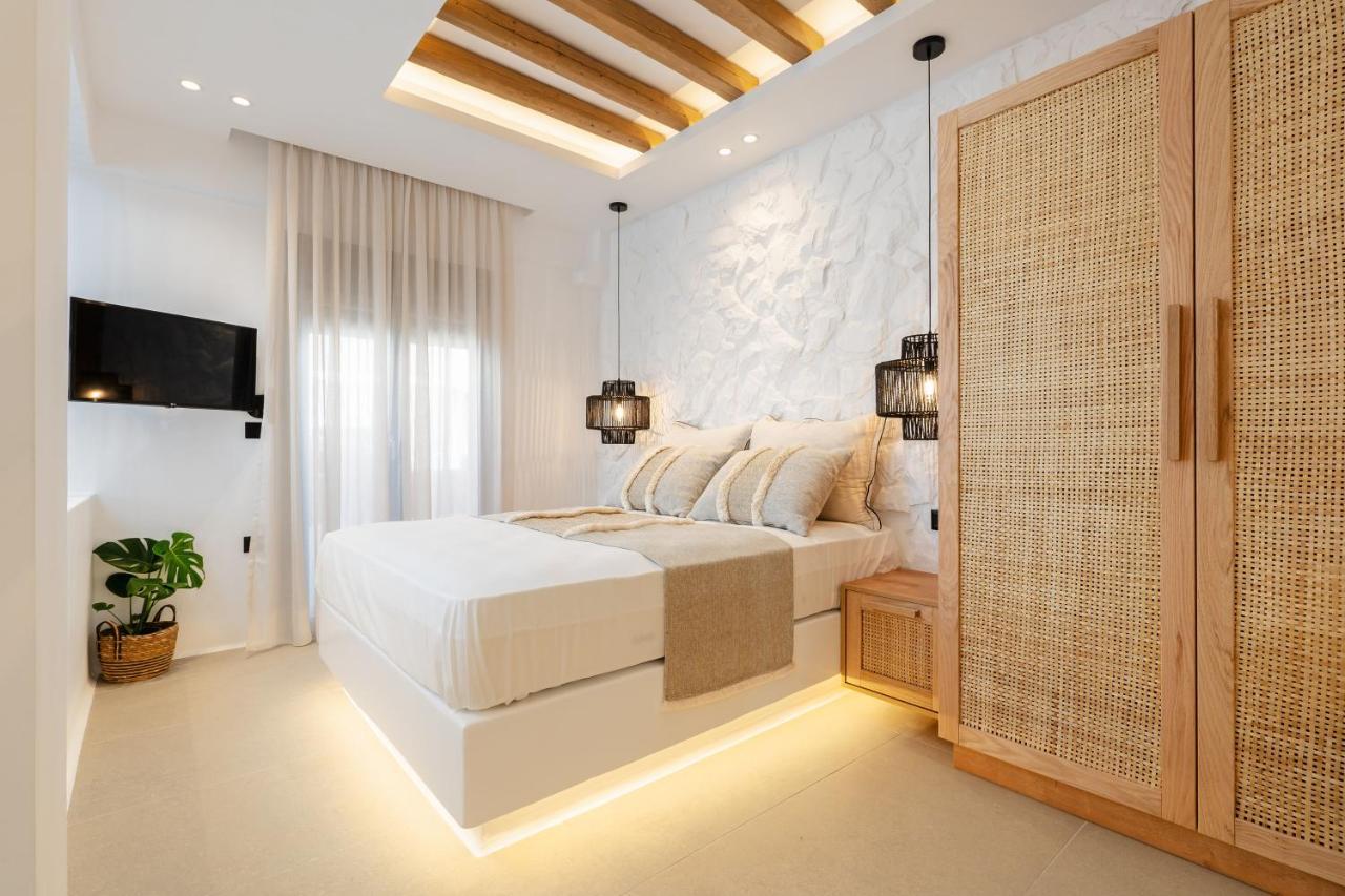Elvirtus Suites Naxos City Exterior photo