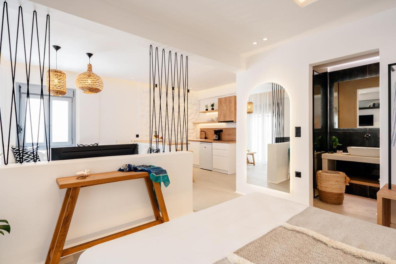 Elvirtus Suites Naxos City Exterior photo